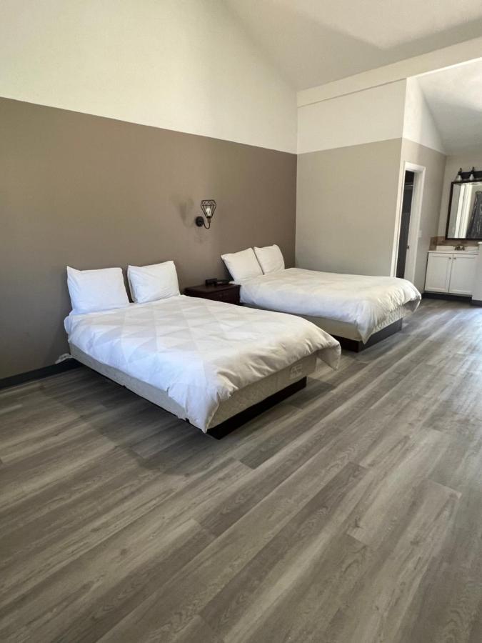 Captain'S Lodge Motel Глостер Экстерьер фото