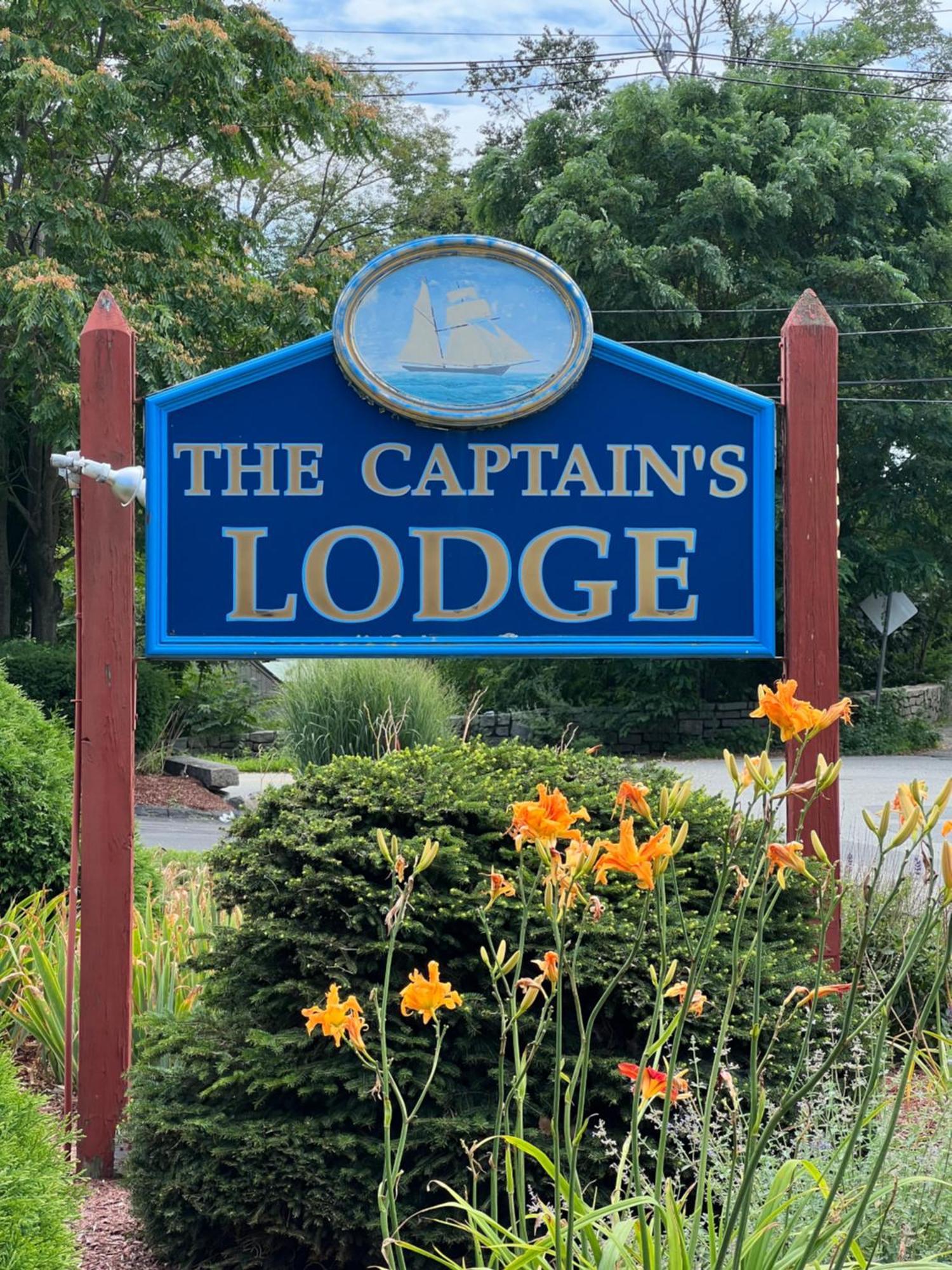 Captain'S Lodge Motel Глостер Экстерьер фото
